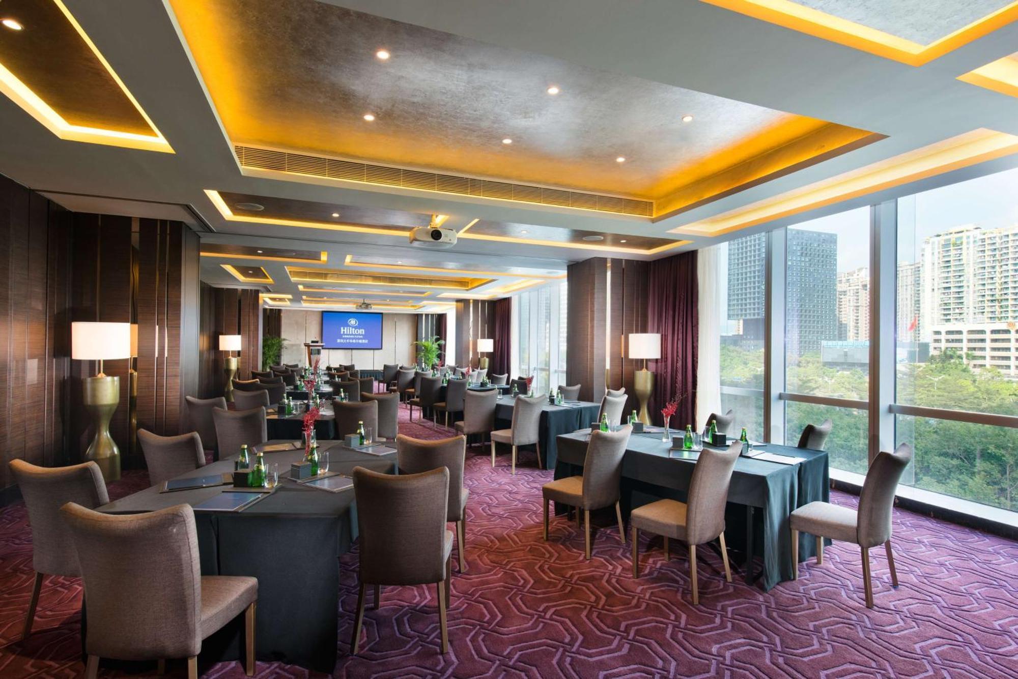 Hilton Shenzhen Futian, Metro Station At Hotel Front Door, Close To Futian Convention & Exhibition Center Exterior photo